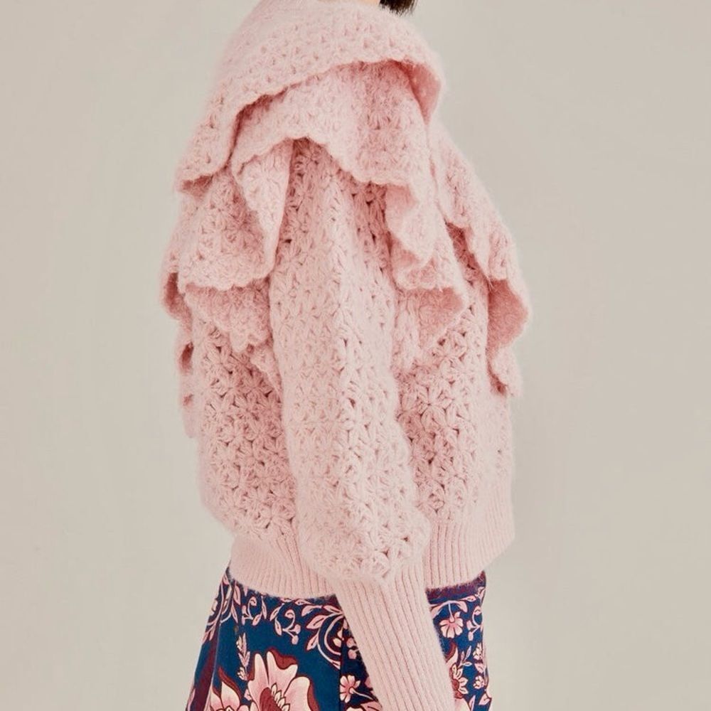 SOLD FARM Rio Pink Flower Texture Knit Cardigan Sweater Button Ruffle Size L - Picture 3 of 16